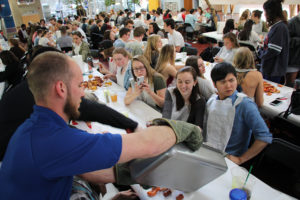 Students eating at Brag + Boil 2018