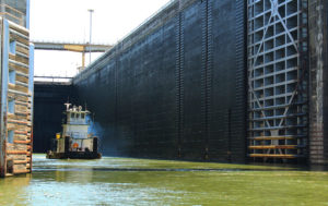 lock on Tennessee River